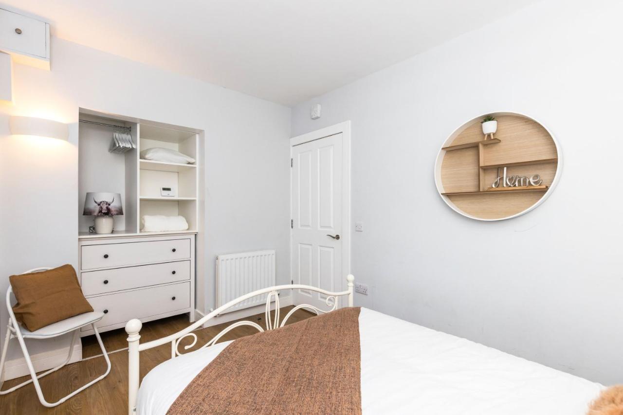 Luxury Modern 3 Bedroom Apartment In City Centre Edinburgh Exterior photo