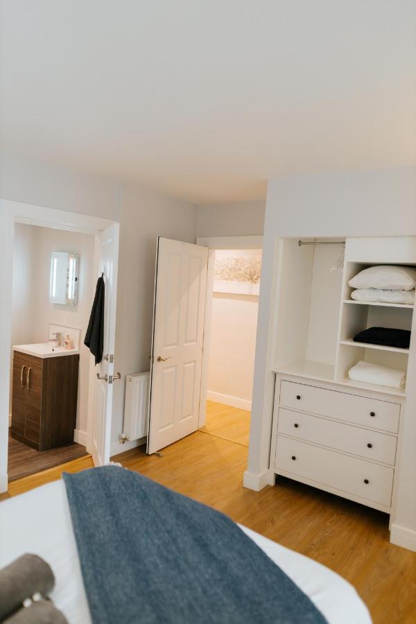 Luxury Modern 3 Bedroom Apartment In City Centre Edinburgh Exterior photo