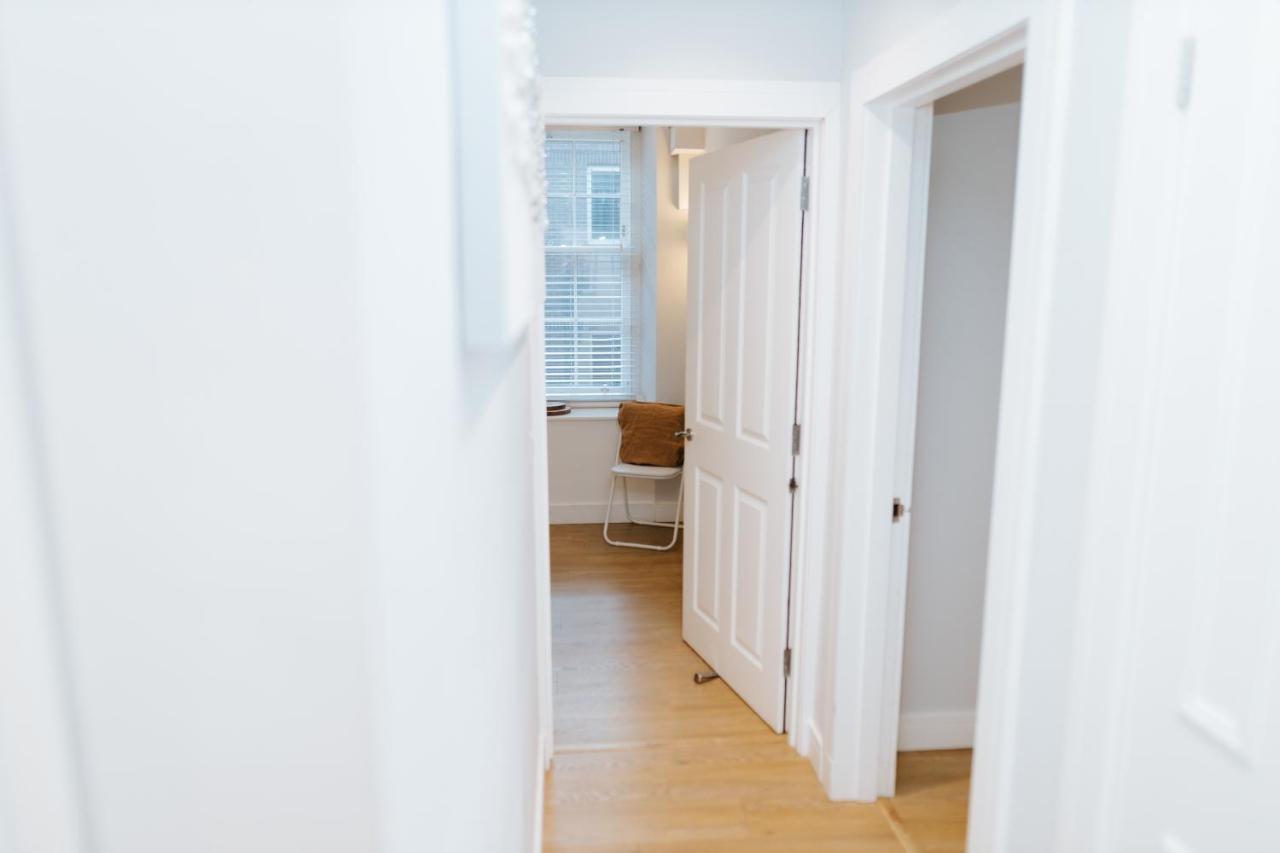 Luxury Modern 3 Bedroom Apartment In City Centre Edinburgh Exterior photo